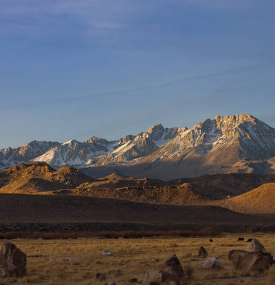 Photo of peaks in the Eastern Sierra mountains in California.
