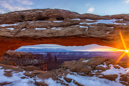 Photo of the Mesa Arch in the Canyonlands National Park
